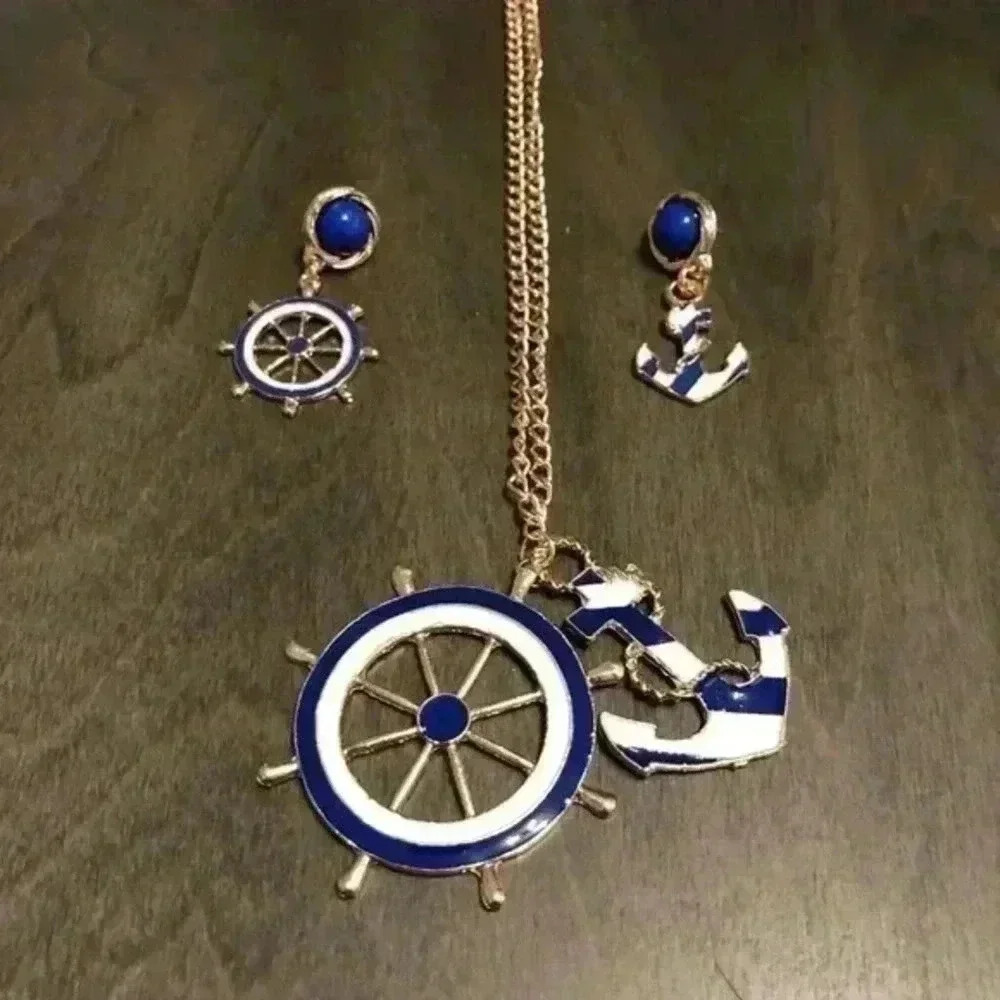Anchor and wheel‎ necklace and earrings set